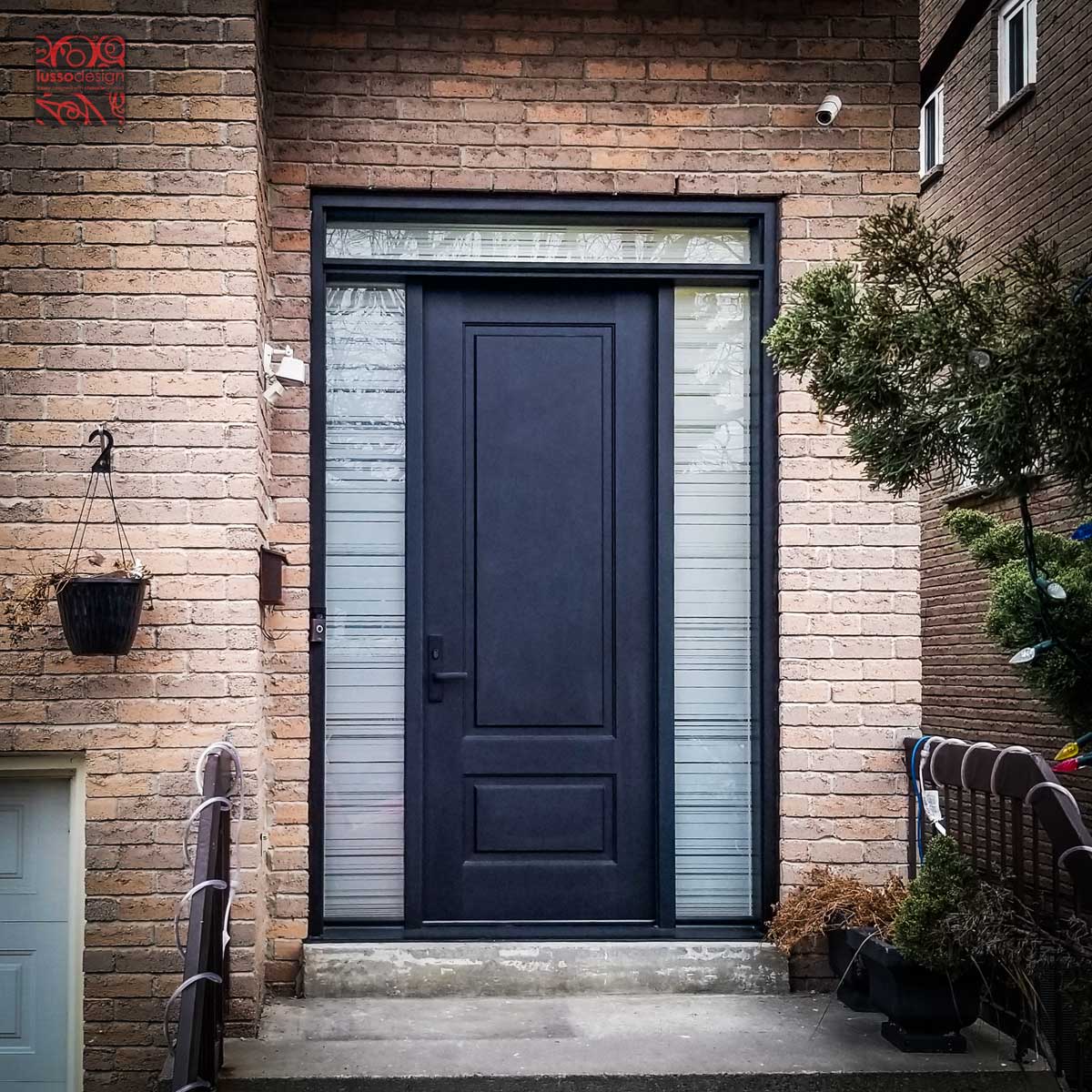 8ft fiberglass door with custom privacy sidelites & transom