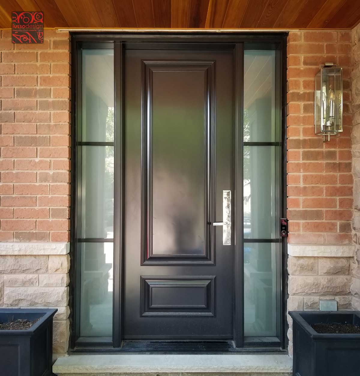 8ft single door with executive panel with two privacy sidelites